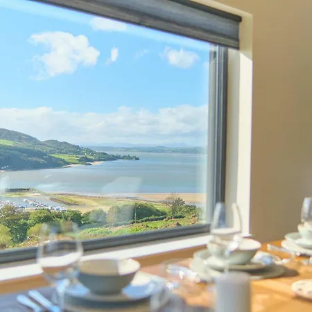 Luxury With 360 Views Of Lough Swilly With Bar, Games Room, Bbq & Outdoor Dining Area By Travel Lets Homes *